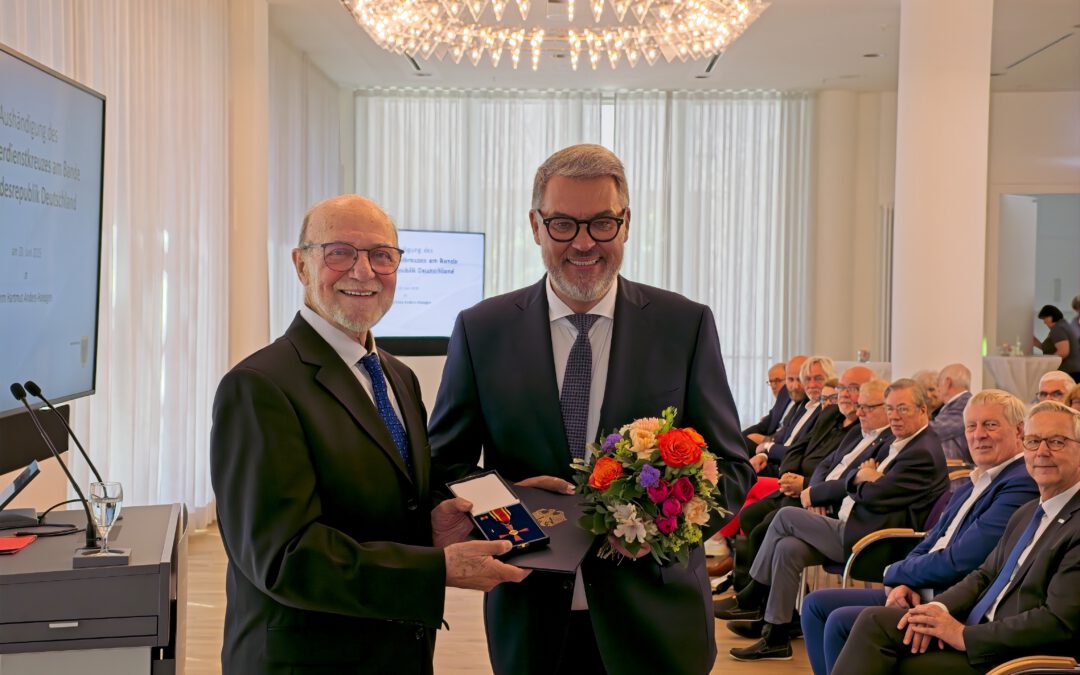 Ein Bundesverdienstkreuz für das Engagement für die Demokratie